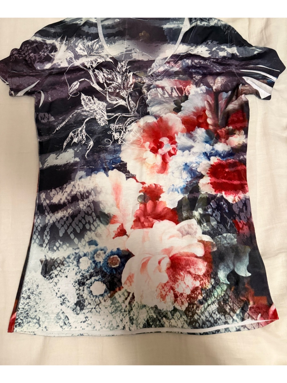 Patterned graphic tee bought in Europe cool toned